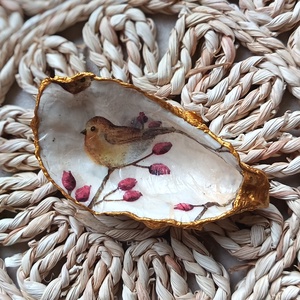 Osztrigakagyló-héjból készült ékszertartó tálka , Ékszer, Ékszertartó, Ékszertartó tál, Decoupage, transzfer és szalvétatechnika, MESKA