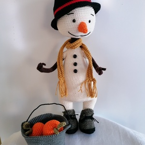 Amigurumi hóember  - karácsony - karácsonyi lakásdekoráció - karácsonyi manók, figurák - Meska.hu