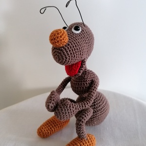 Amigurumi hangya  - otthon & életmód - dekoráció - asztal és polc dekoráció - asztaldísz - Meska.hu