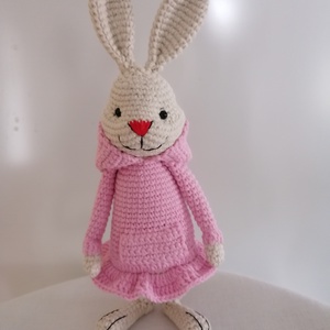 Amigurumi nyuszi lány , Játék & Sport, Plüssállat & Játékfigura, Nyuszi, Horgolás, MESKA