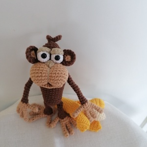 Amigurumi kis majom banánnal  - játék & sport - plüssállat & játékfigura - majom - Meska.hu