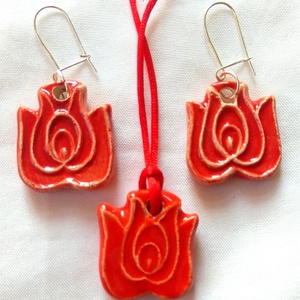 Piros matyó tulipán - kerámia ékszerszett - ékszer - ékszerszett - Meska.hu