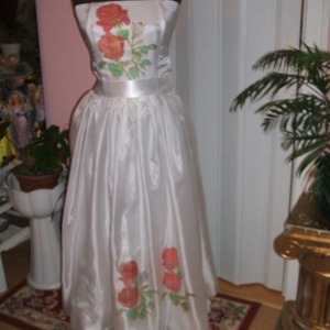 Menyasszonyi, alkalmi ruha hernyóselyem anyagra festve. - esküvő - ruha - menyasszonyi ruha - Meska.hu