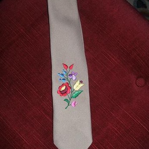 Kalocsai himzett férfi nyakkendő - esküvő - kiegészítők - nyakkendő - Meska.hu
