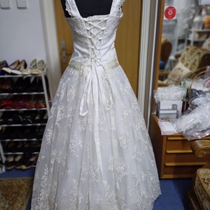 Menyasszonyi, báli, szalagavatós ruha, ekrü csipke - esküvő - ruha - menyasszonyi ruha - Meska.hu