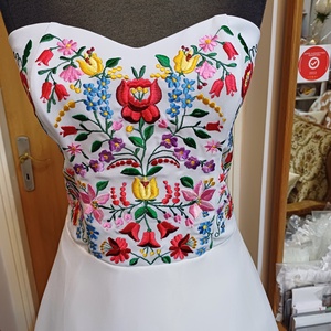 Kalocsai himzett menyasszonyi, menyecske, tánc, alkalmi ruha. - esküvő - ruha - menyasszonyi ruha - Meska.hu