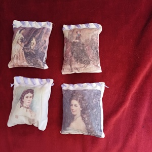 Sissi - Sisi - Erzsébet Császárné, Királyné levendula párnák. - otthon & életmód - autó - autós illatosító - Meska.hu