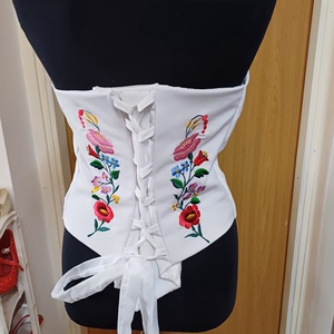 Kalocsai himzett mider, felsőrész. - esküvő - ruha - menyasszonyi ruha - Meska.hu