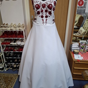 Menyasszonyi, báli, tánc, alkalmi ruha, kalocsai hímzéssel. , Esküvő, Ruha, Menyasszonyi ruha, Hímzés, Varrás, MESKA