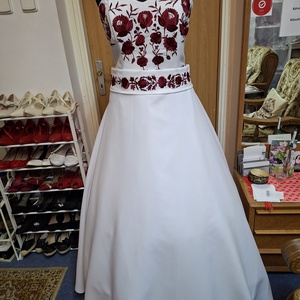 Menyasszonyi, báli, tánc, alkalmi ruha, kalocsai hímzéssel.  - esküvő - ruha - menyasszonyi ruha - Meska.hu