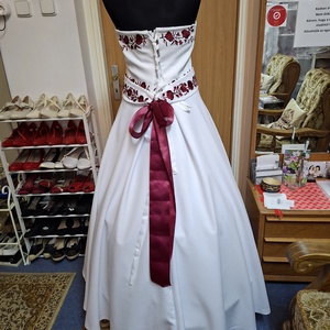 Menyasszonyi, báli, tánc, alkalmi ruha, kalocsai hímzéssel.  - esküvő - ruha - menyasszonyi ruha - Meska.hu