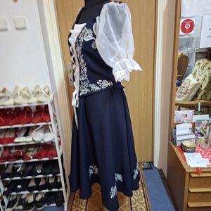 Menyecske, tánc, alkalmi ruha, palotás ruha.  - esküvő - ruha - menyasszonyi ruha - Meska.hu