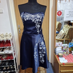 Alkalmi, báli, tánc, menyecske ruha, selyem himzett., Esküvő, Ruha, Menyecske ruha, Hímzés, Varrás, MESKA