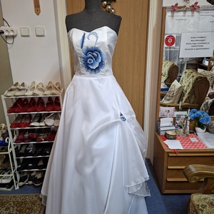 Menyasszonyi, szalagavatós,  alkalmi, tánc ruha, kalocsai himzéssel.  - Meska.hu