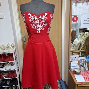 Hímzett menyecske, alkalmi, tánc ruha., Esküvő, Ruha, Koszorúslány ruha, Hímzés, Varrás, MESKA