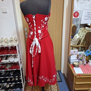 Hímzett menyecske, alkalmi, tánc ruha. - esküvő - ruha - koszorúslány ruha - Meska.hu