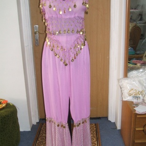 Táncosnő jelmez flitterekkel, gyöngyökkel., Ruha & Divat, Jelmez & Álarc, Jelmez, Gyöngyfűzés, gyöngyhímzés, Varrás, MESKA