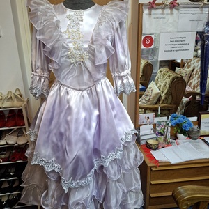 Hercegnő, királynő  jelmez, koszorúslány ruha., Ruha & Divat, Jelmez & Álarc, Jelmez, Varrás, Hercegnő, Királynő jelmez, koszorúslány ruhának is használható,  anyaga selyem, organza.
Mérete: 12..., MESKA