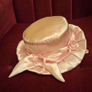 Rózsaszin elegáns selyem lányka kalap - ruha & divat - sál, sapka, kendő - kalap - Meska.hu