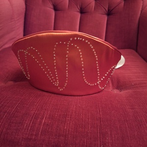 Elegáns különleges párta, gyöngyökkel - Meska.hu