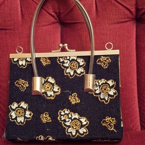 Elegáns fekete gyöngyözött, himzett  táska - táska & tok - kézitáska & válltáska - alkalmi táska - Meska.hu