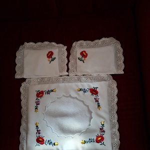 Kalocsai hímzett baba ágynemű., Baba - mama, Baba ágynemű, Babafészek, Hímzés, Varrás, MESKA