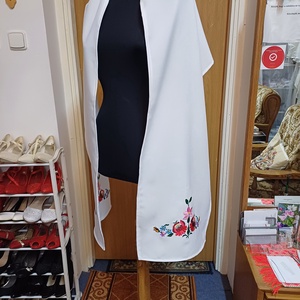 Kalocsai himzett stóla, a ruha szép kiegészítője. - Meska.hu