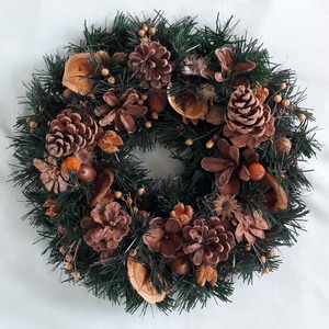 Természetes anyagok felhasználásával készült karácsonyi kopogtató, Karácsony, Karácsonyi lakásdekoráció, Karácsonyi ajtódíszek, Virágkötés, MESKA