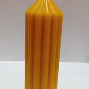 Méhviasz álló gyergya , Esküvő, Dekoráció, Gyertya & Gyertyatartó, Gyertya-, mécseskészítés, Kézzel készített karácsonyi Álló méhviasz gyergya.
Súly: 99,9 g
Szélesség: 4 cm
Magasság: 12 cm

Tö..., MESKA