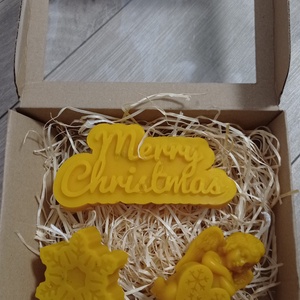 Méhviasz Karácsonyi gyergyák díszdobozban, Esküvő, Dekoráció, Gyertya & Gyertyatartó, Gyertya-, mécseskészítés, MESKA