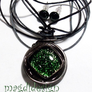 Zöld fényjáték üvegékszer szett, nyaklánc, fülbevaló - ékszer - ékszerszett - Meska.hu