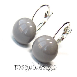 AKCIÓ!! Középszürke üvegékszer kapcsos fülbevaló - ékszer - fülbevaló - lógó fülbevaló - Meska.hu
