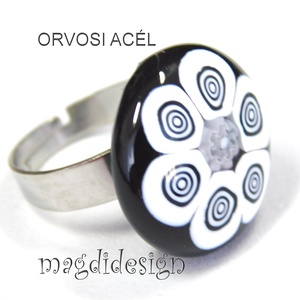 Fekete fehér körbe-körök millefiori üvegékszer gyűrű - ékszer - gyűrű - statement gyűrű - Meska.hu