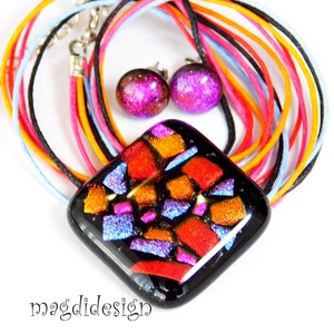 Különc dichroic színkavalkád üvegékszer szett nyaklánc karkötő stiftes fülbevaló  - ékszer - ékszerszett - Meska.hu