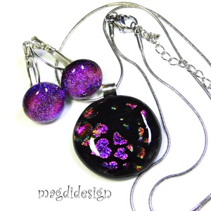 Szivecskés dichroic, üvegékszer szett nyaklánc, kapcsos fülbevaló - ékszer - ékszerszett - Meska.hu