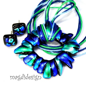 NEMESACÉL! Dichroic színkavalkád üvegékszer stiftes fülbevaló  - ékszer - fülbevaló - pötty fülbevaló - Meska.hu