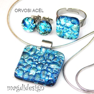 Ezüstös kék dichroic üvegékszer szett nyaklánc, gyűrű, stiftes fülbevaló , Ékszer, Ékszerszett, Üvegművészet, Ékszerkészítés, AKCIÓ! HÁROM VAGY TÖBB ÉKSZERSZETT VÁSÁRLÁSA UTÁN EGY MEGLEPETÉS SZETTET AJÁNDÉKBA KÜLDÖK. Csillogó..., MESKA