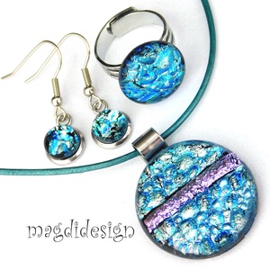 Ezüstös kék csíkos dichroic üvegékszer szett nyaklánc, gyűrű, lógóss fülbevaló , Ékszer, Ékszerszett, Üvegművészet, Ékszerkészítés, MESKA