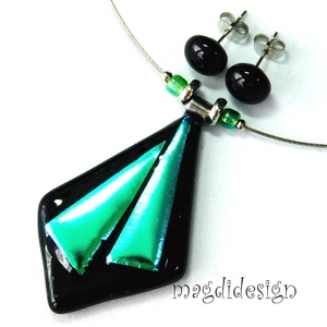 Selyem türkiz fekete szögek üvegékszer szett nyaklánc stiftes fülbevaló - ékszer - ékszerszett - Meska.hu Selyem türkiz fekete szögek üvegékszer szett nyaklánc stiftes fülbevaló - ékszer - ékszerszett - Meska.hu