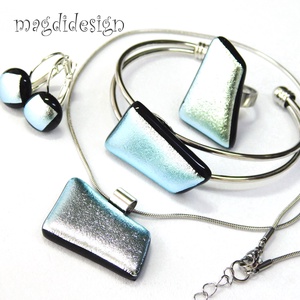 Ezüst dichroic üvegékszer szett nyaklánc, karkötő, gyűrű, kapcsos fülbevaló  - ékszer - ékszerszett - Meska.hu