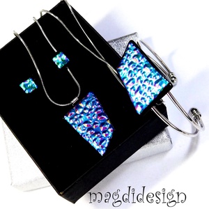 Színjátszó dichroic üvegékszer szett nyaklánc, karkötő,  stiftes fülbevaló  - ékszer - ékszerszett - Meska.hu