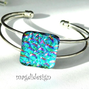 Színjátszó buborékok üvegékszer karkötő - ékszer - karkötő - karkötő medállal - Meska.hu