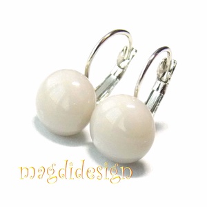 Beige üvegékszer kapcsos fülbevaló - ékszer - fülbevaló - lógó fülbevaló - Meska.hu