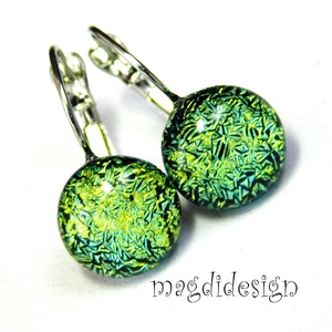 Színjátszó arany-zöld üvegékszer kapcsos fülbevaló - Meska.hu