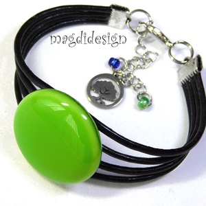 Zöld villanás üvegékszer karkötő - ékszer - karkötő - karkötő medállal - Meska.hu