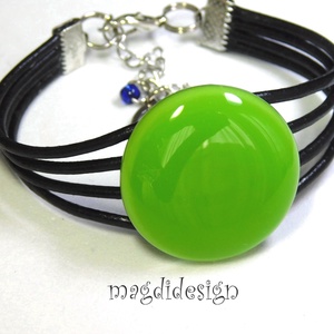 Zöld villanás üvegékszer karkötő - ékszer - karkötő - karkötő medállal - Meska.hu