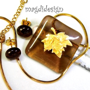 Zizegő arany dichroic levél kávéban üvegékszer szett, nyaklánc, fülbevaló  - Meska.hu
