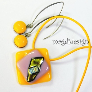 Trendi sárga-rózsaszín üvegékszer szett, nyaklánc lógós fülbevaló - ékszer - ékszerszett - Meska.hu