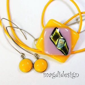 Trendi sárga-rózsaszín üvegékszer szett, nyaklánc lógós fülbevaló - ékszer - ékszerszett - Meska.hu