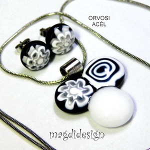 Fekete-fehér bogyós színtrió üvegékszer szett nyaklánc stiftes fülbevaló 3 - ékszer - ékszerszett - Meska.hu